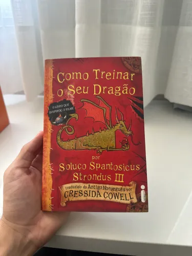 LIVRO COMO TREINAR O SEU DRAGÃO