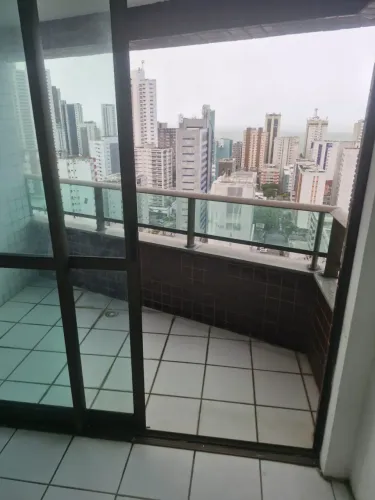Imóvel para aluguel tem 114 metros quadrados com 3 quartos em Boa Viagem - Recife - PE