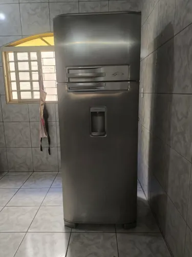Geladeira Electrolux DC50X Frost Free Inox 462 Litros - Com Defeito
