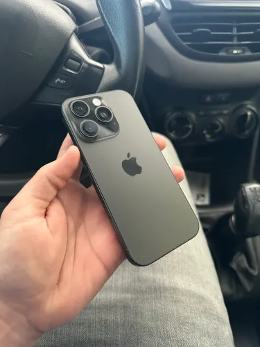 iPhone 16 Pro