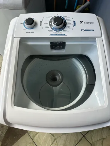 Máquina de lavar Electrolux Efficient Care 9kg