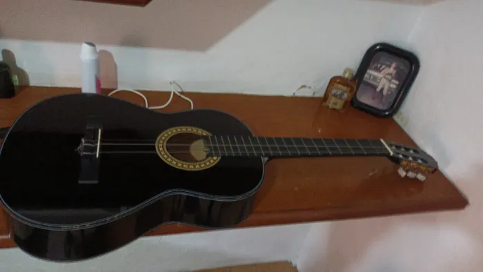 Violão usado