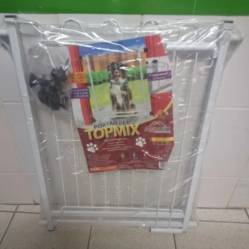 Vendo portão novo para pets pequenos serve para portas de 70cm ou 80cm