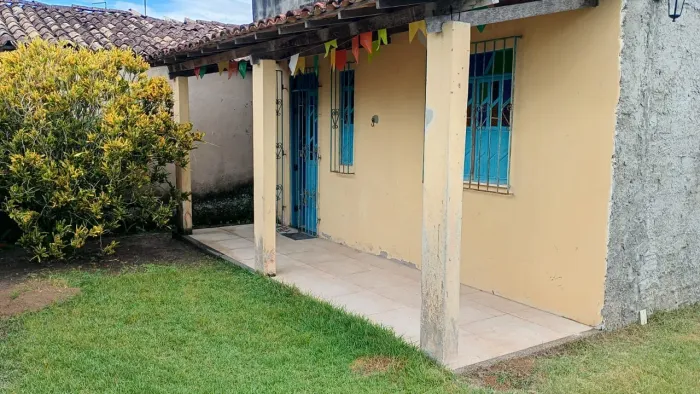 OPORTUNIDADE - CASA 3/4 EM AMÉLIA RODRIGUES-BA