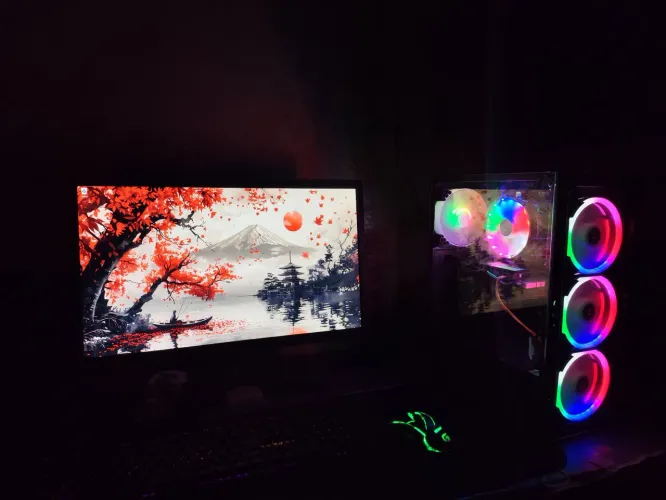 PC GAMER PRA SAIR LOGO!!!