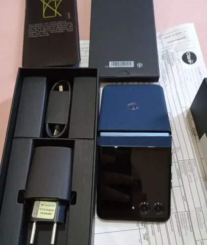 Aparelho Motorola RAZR 60 original novo. 