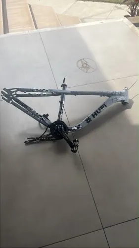 Bicicleta 2025 hupi naja já vem com tudo que está na foto