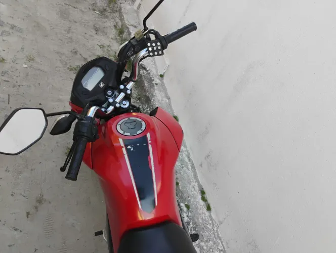 Moto fan160 pra venda ou aceito repasse de carro