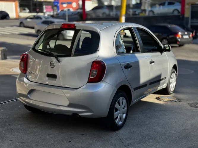 Nissan March S 1.0 12V Flex 5P 2015