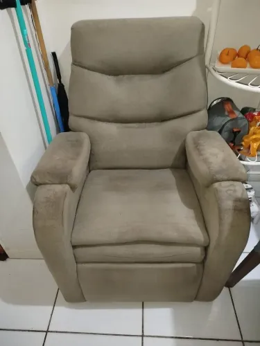 Poltrona vende se
