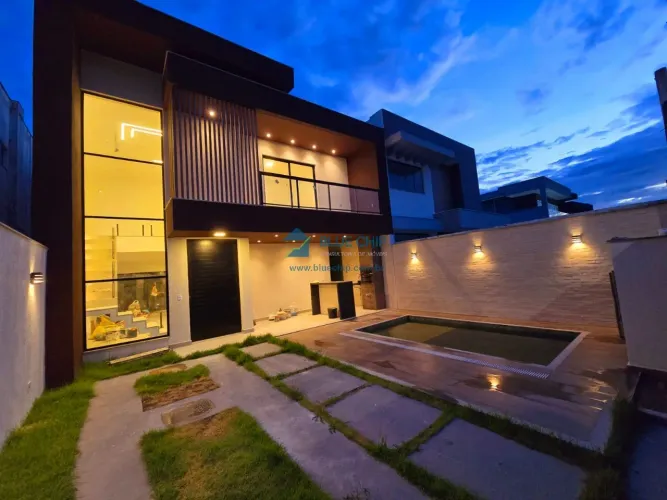 Casa à Venda no Condomínio Advanced Residence - Vargem Pequena, com 3 Quartos por R$1.390.