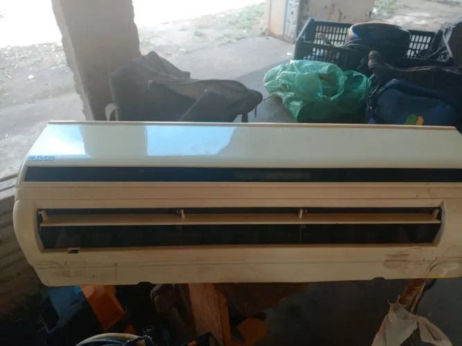 Evaporadora 12 mil BTUs york