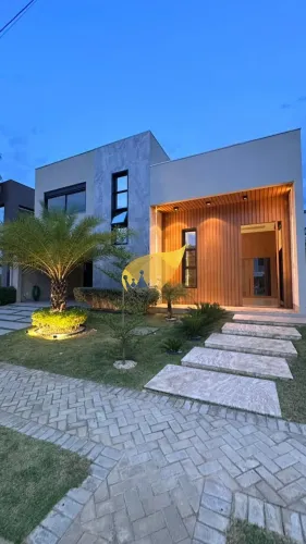Casa de Luxo à Venda em Cuiabá-MT Núcleo Habitacional Sucuri 3 Quartos, 3 Suítes 347,53 m²