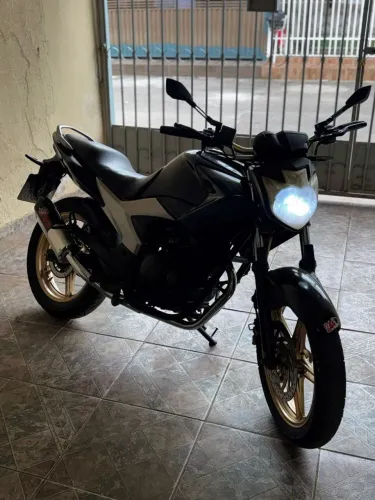 Fazer 250 2011