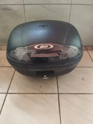 Baú de moto Givi 45 Litros