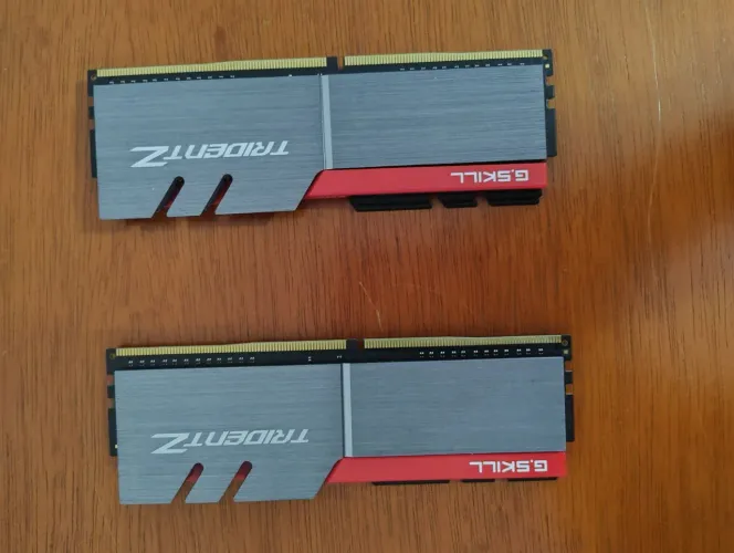 Memória Ram ddr4 4x2GB