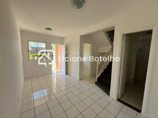 Casa de Condomínio para aluguel, 3 quartos, 1 vaga, JARDIM KARAIBA - Uberlândia/MG