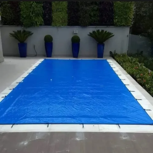 Capa de piscina