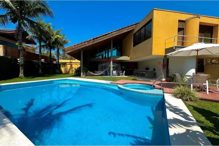 Casa à venda no Condomínio Jardim Acapulco  Guarujá SP