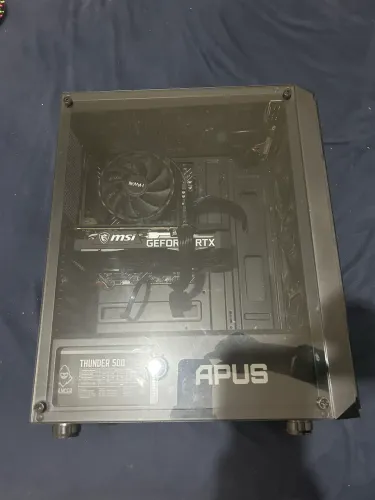 PC GAMER + 2 CONTROLES + HEADSET