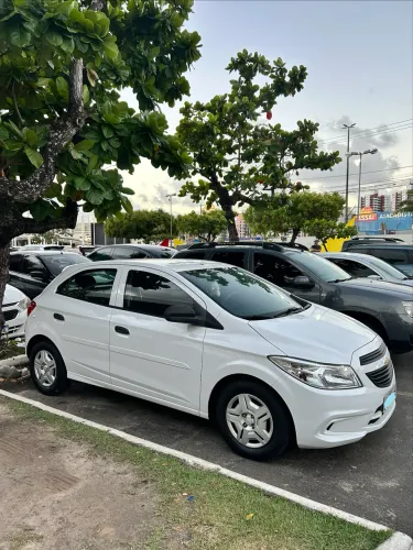Chevrolet Onix JOY Hatch 1.0 8V Flex Mec. 4P 2018