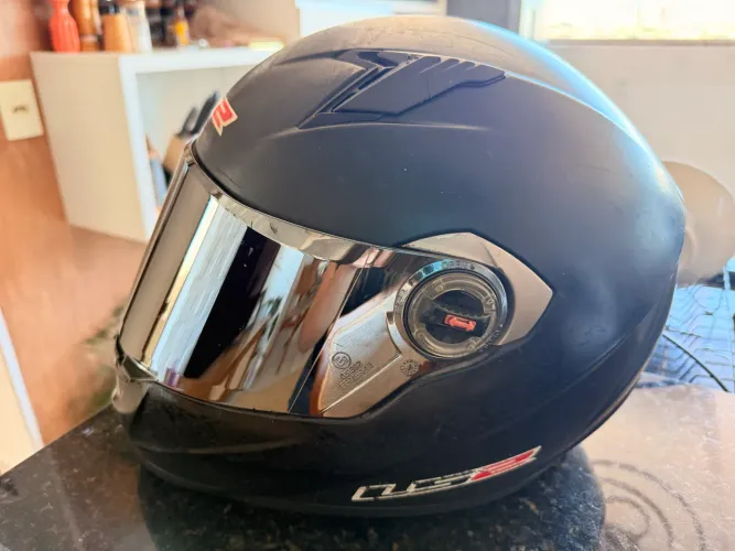 Capacete LS2 FF358