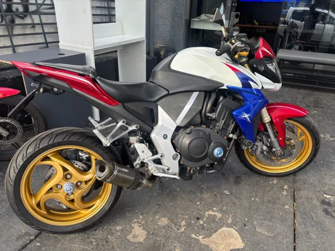Honda CB 1000r 2013 ( Aceito trocas )