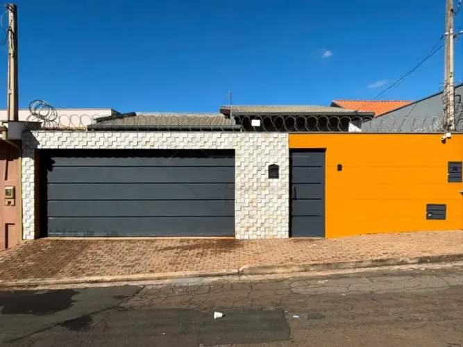 Casa residencial com 03 quartos, sendo 01 suíte no Jardim Nova Europa.