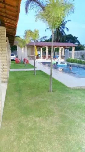Sitio em Cascavel, com Deck e Piscina
