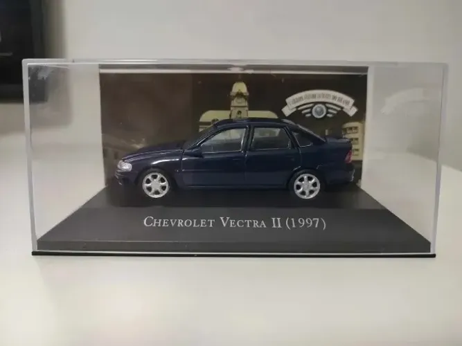 Miniatura Vectra Ii 1997 1/43 Inesqueciveis Brasil Azul