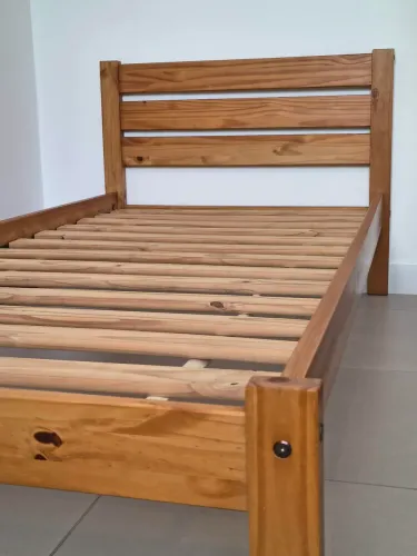 Cama de solteiro 