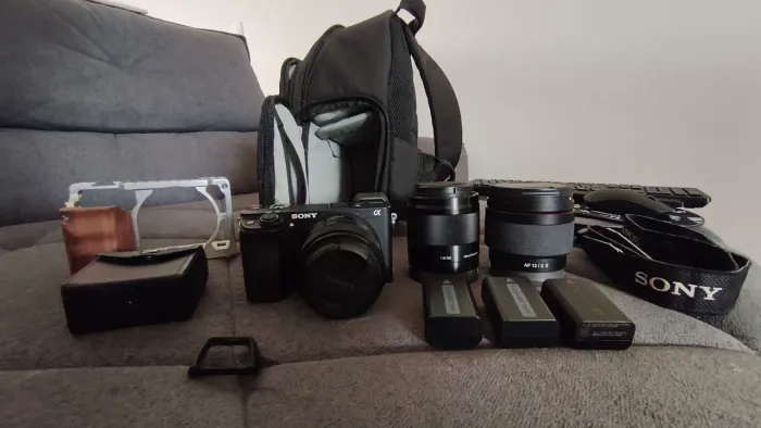 Kit Sony A6300 + 3 lentes + assessórios
