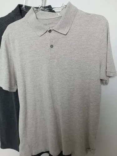 02 Camisas polo masculina Pool Basics cinza mescla.