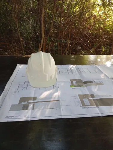 CONSTRUIMOS SUA OBRA DA BASE AO ACABAMENTO