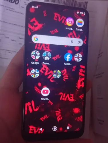 Celular LG22+, único dono,perfeito estado de funcionamento, na caixa ,sem carregador!