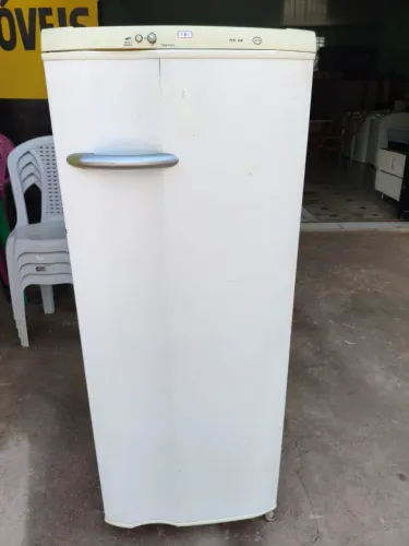 Geladeira Electrolux 280L