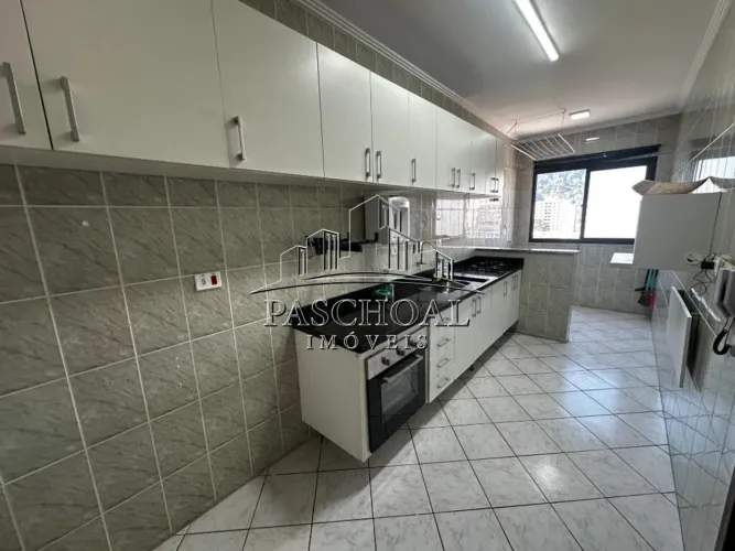 Apartamento 1 quarto semi-mobiliado com pisicna no Canto do Forte - 500m da Praia