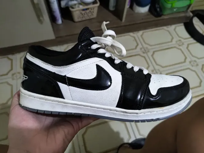 Nike Air Jordan 1 Low SE "Concord"