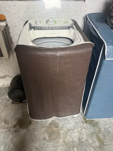 Vendo máquina de lavar cônsul 11 kl dispenso curiosos