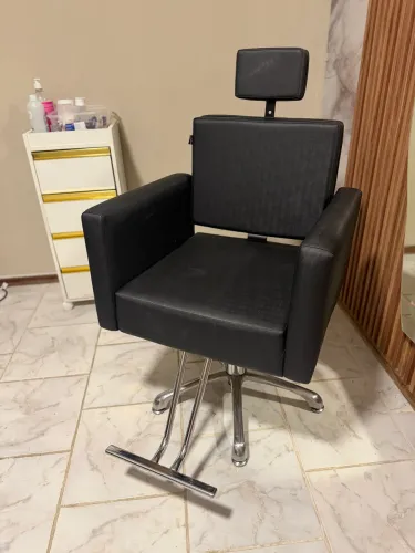 Cadeira hidráulica reclinável