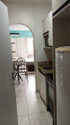 Aluguel Anual, boa localização, edifício 10 andares