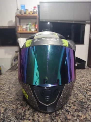 Capacete LS2
