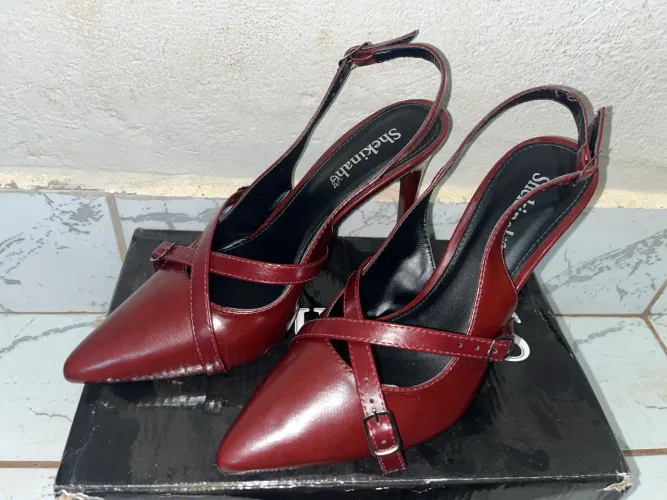 Scarpin salto alto feminino