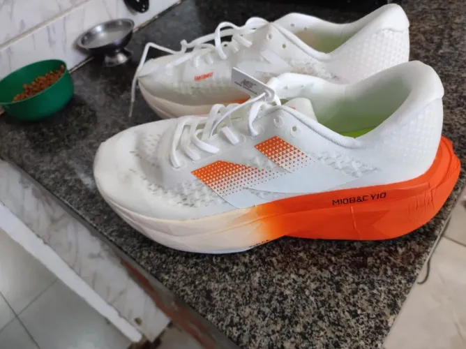 Tênis New balance v3 supercomp trainer 42semi nvo PP riginal