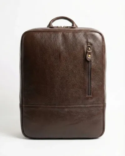 Mochila Slim em couro legítimo marrom