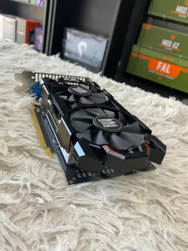 GTX 750 4GB DDR5 - 6 MESES GARANTIA - 490 R$ ?
