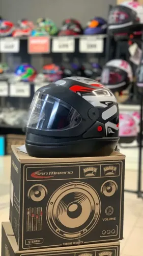 Capacete San Marino