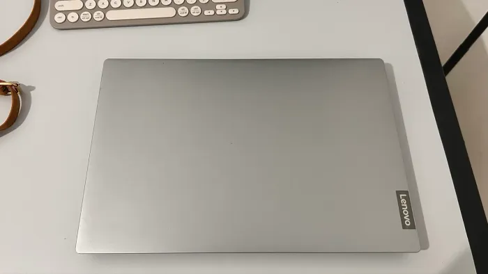 Notebook Lenovo IdeaPad S145 - Excelente estado