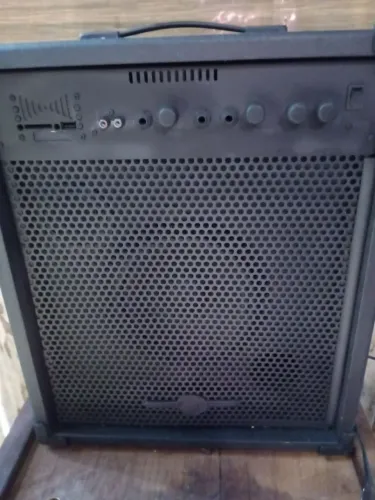 Vendo ou troco numa bicicleta Caixa amplificada
