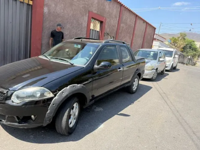 Fiat Strada Trekking 1.6 16V Flex CD 2013